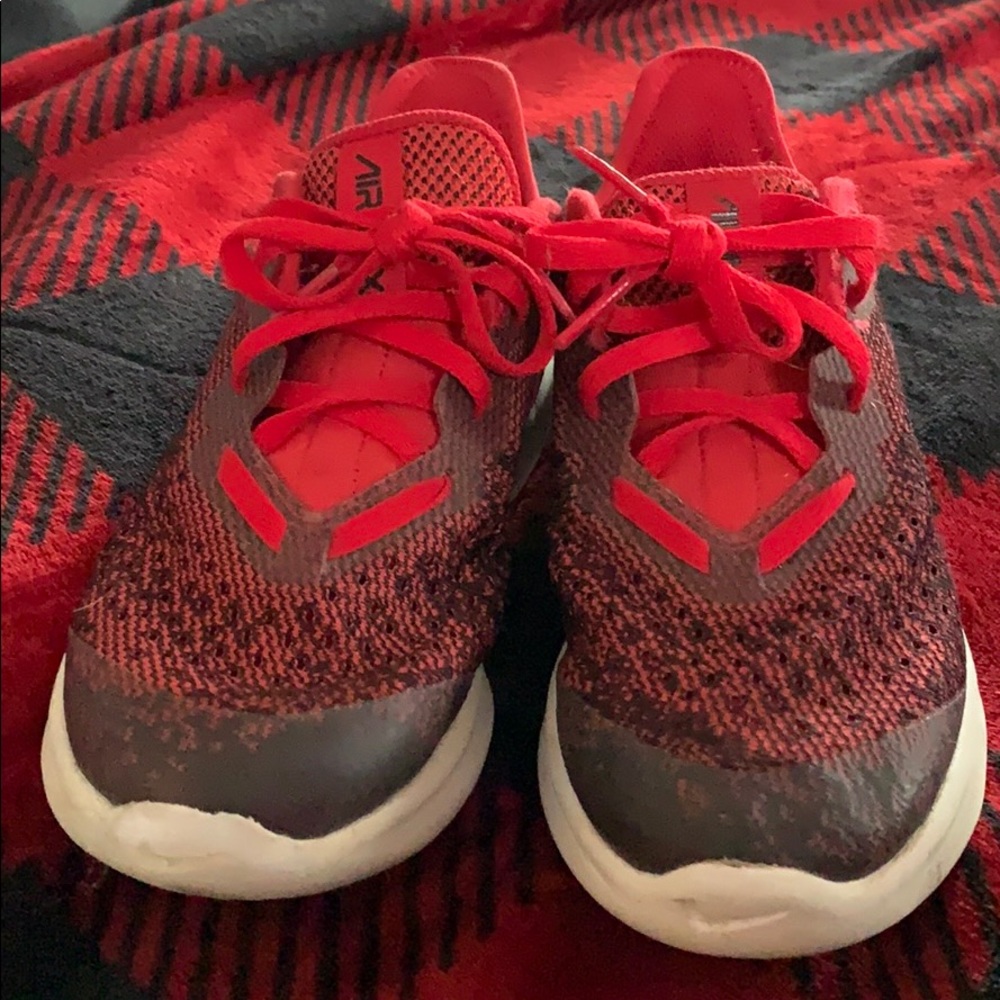 Boys Nike Airmax Sneakers